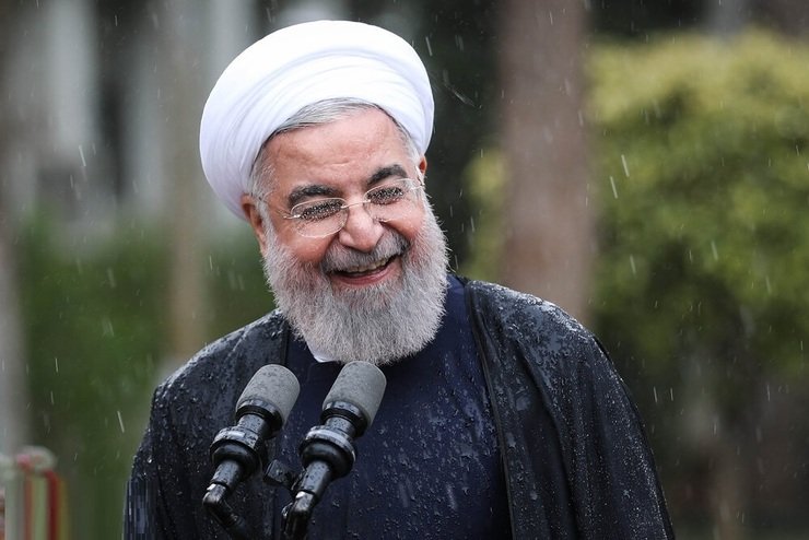 shgolzarfar's tweet photo. اکثر قریب به اتفاق تهمت‌هایی که به #روحانی می‌زنند حرف‌های مفتی است که خریدار ندارد! https://t.co/Ccu9ZCbQAf