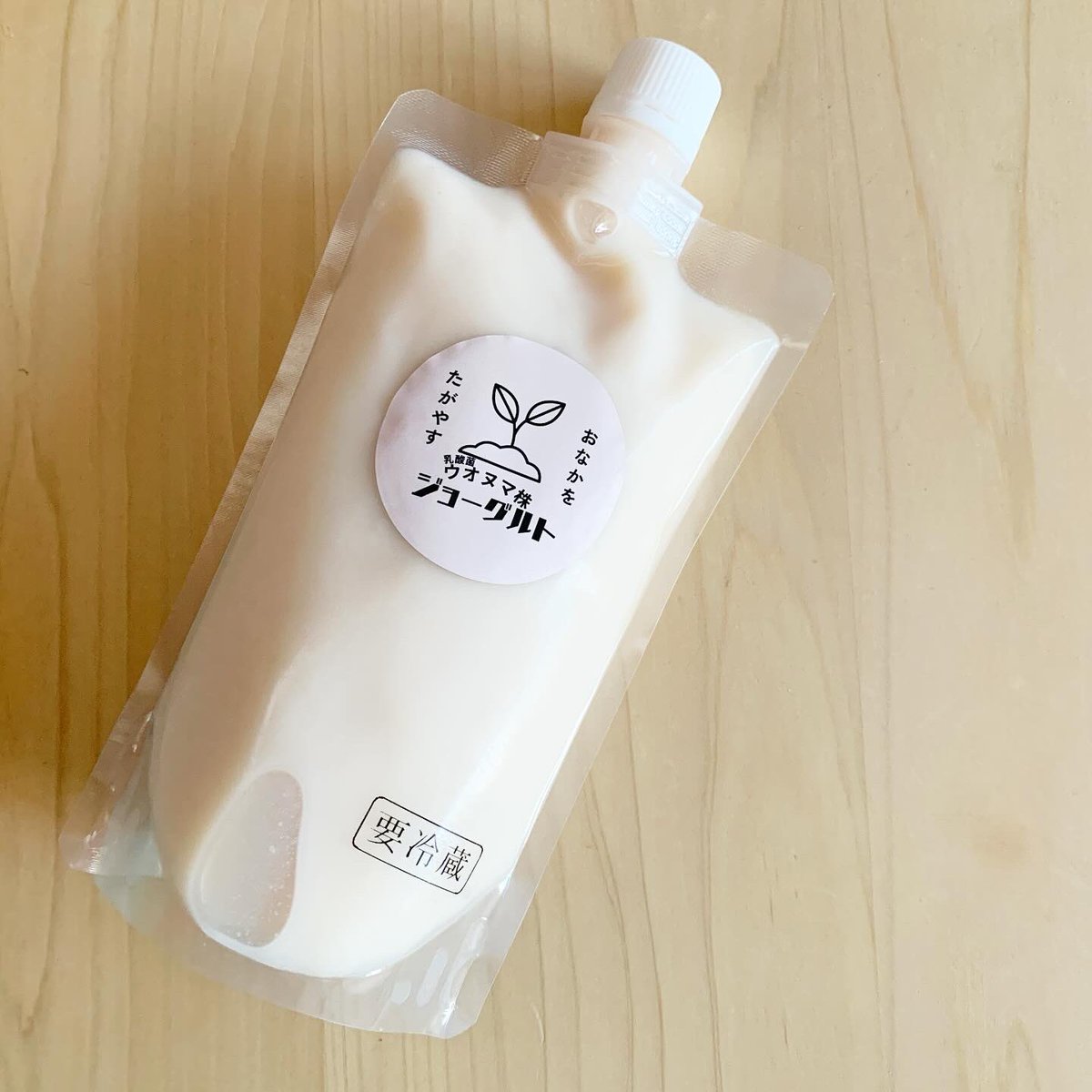 _SunshineSmile_'s tweet photo. コエタスのモニターキでいただいたグルグルト(酒粕×植物性乳酸菌のW発酵ヨーグルト)のレビューです🌿
自家製チョコ麹と混ぜたら子供達も大喜び！
私も試しに飲んでみたら、チョコレートドリンクのような味わいでとっても美味しかった🤤
子供のおやつにも最高です!
#コエタス #PR
#腸活 #酒粕 #腸育 https://t.co/8fkkqzo4YI