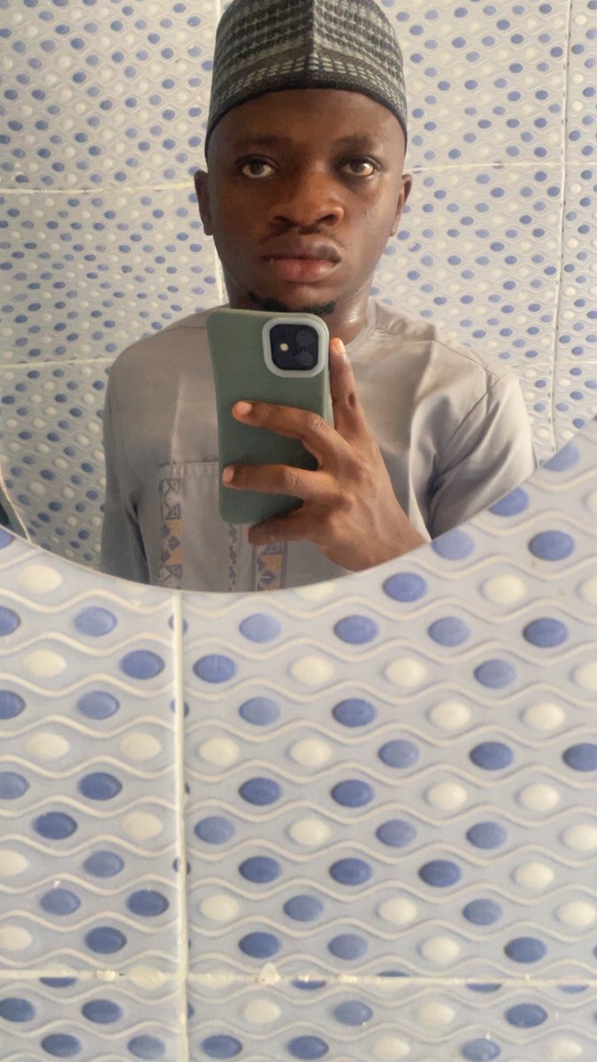 BigDowat's tweet image. Na my own things Dey always different, which kind mirror be this