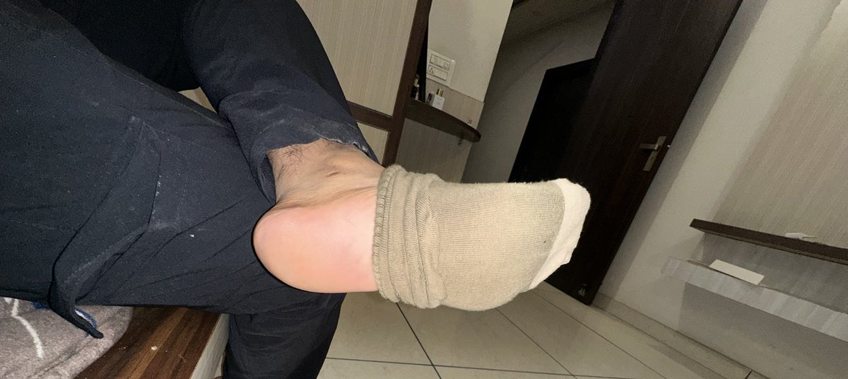 Lord_Pardeep12's tweet photo. Socks For Sale🧦
#feet #feetworshi̇p #feetfetısh #feetِ #feetboy #sockfeet #socks https://t.co/DKzLkjbxCb