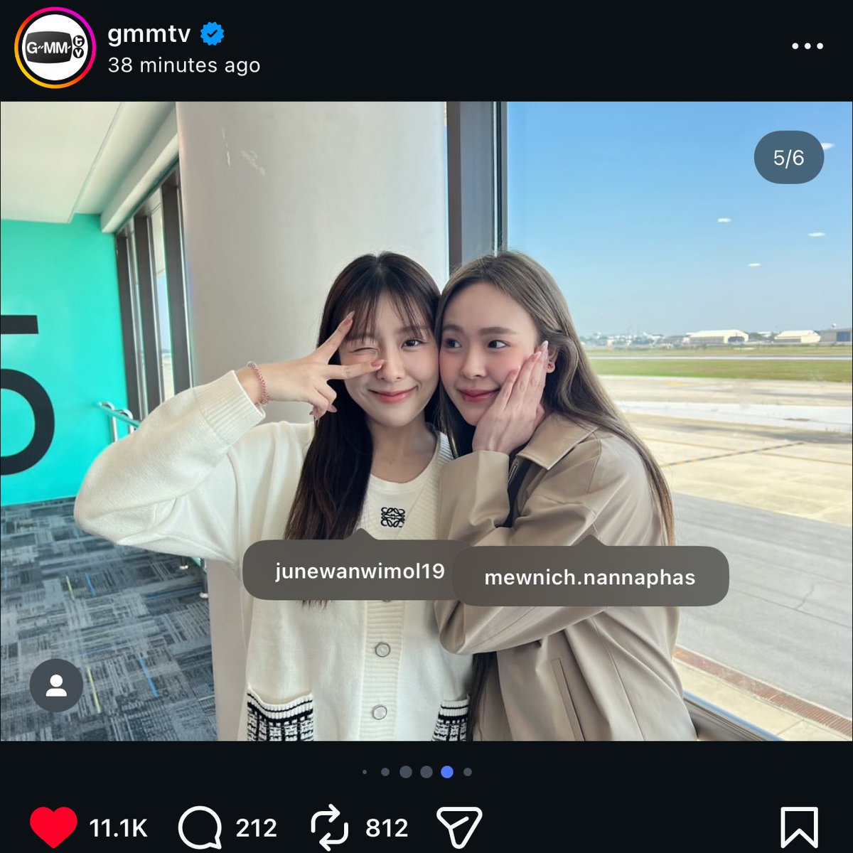 ty_gj21's tweet photo. is gmmtv admin a junemewnich shipper or what? tagging the rest of the girls properly but with jmn... 😂

#JuneMewnich #จูนมิวนิค https://t.co/T1ngik61rP