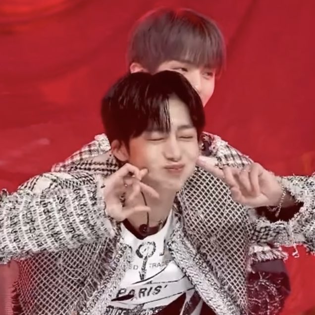 panichae115's tweet image. 음방에서 애교 삼종 보여주고 
바로 OTL 현타오는 그런사람,,, 채형원