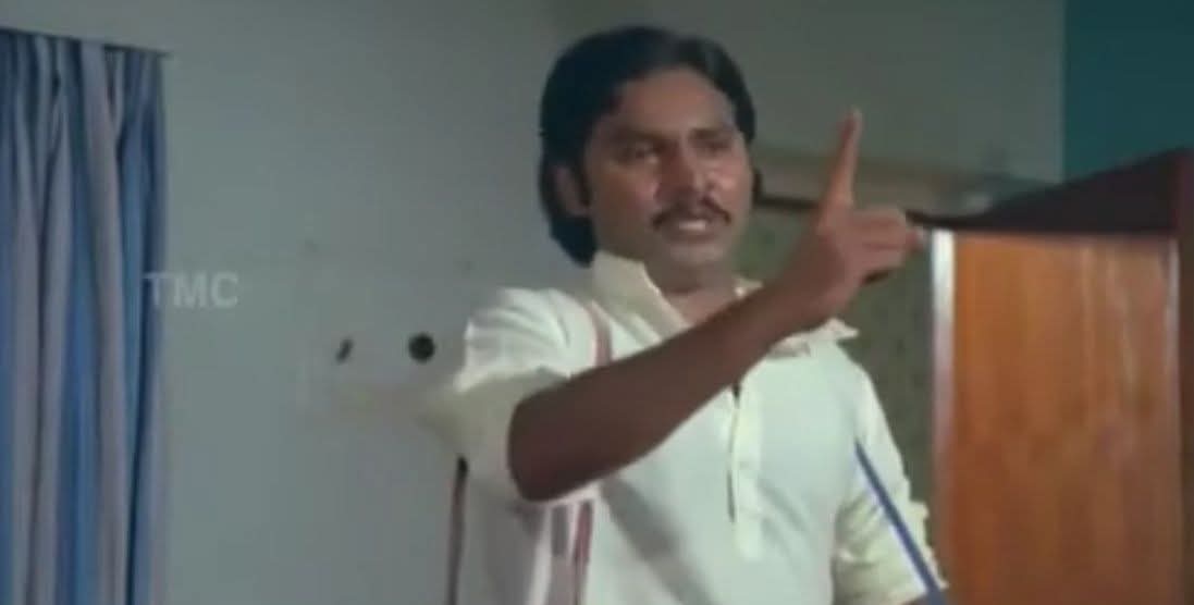 SJB56856832's tweet photo. ஈ லோகத்தில் மனுஷன் வேலை செய்ய ஆரம்பிச்சதே சோத்துக்காக தான் சாரே,,

அந்த சோறு திங்க கூட நேரமில்லாம வேலை செய்யிறான் பாரு 

அவன் தான் இந்த உலகத்திலேயே பாவப்பட்ட ஜென்மம் சாரே..! https://t.co/QMCYe2zWbn
