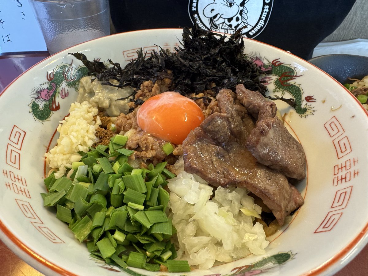 my228b's tweet photo. ジラフ  牛タン湾まぜそば
全ての具材がうますぎてあっという間に
完食！
もう一度食べたい一杯オブNo.1です☺️

♯ジラフ https://t.co/mjM7lB2hy7