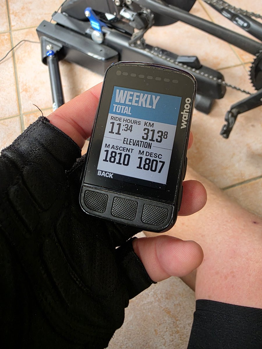 cornedupreez1's tweet photo. My Saturday home made Sauna🤣💦💦I am done for the week!! #KickrMove #cyclingLife @wahoofitness @TrekBikes https://t.co/5UHSx2jLl3