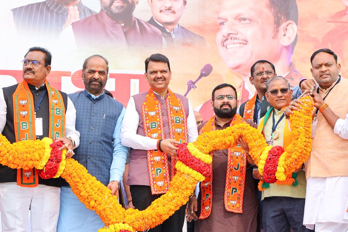 Devendra_Office's tweet image. #Maharashtra #DevendraFadnavis #NagarParishad2025 #Niti_Gati_Pragati