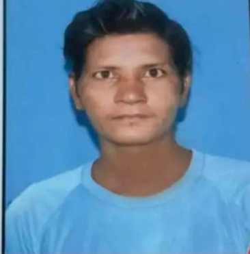 Stray cattle menace claims another life in Gujarat; Bahucharaji youth dies