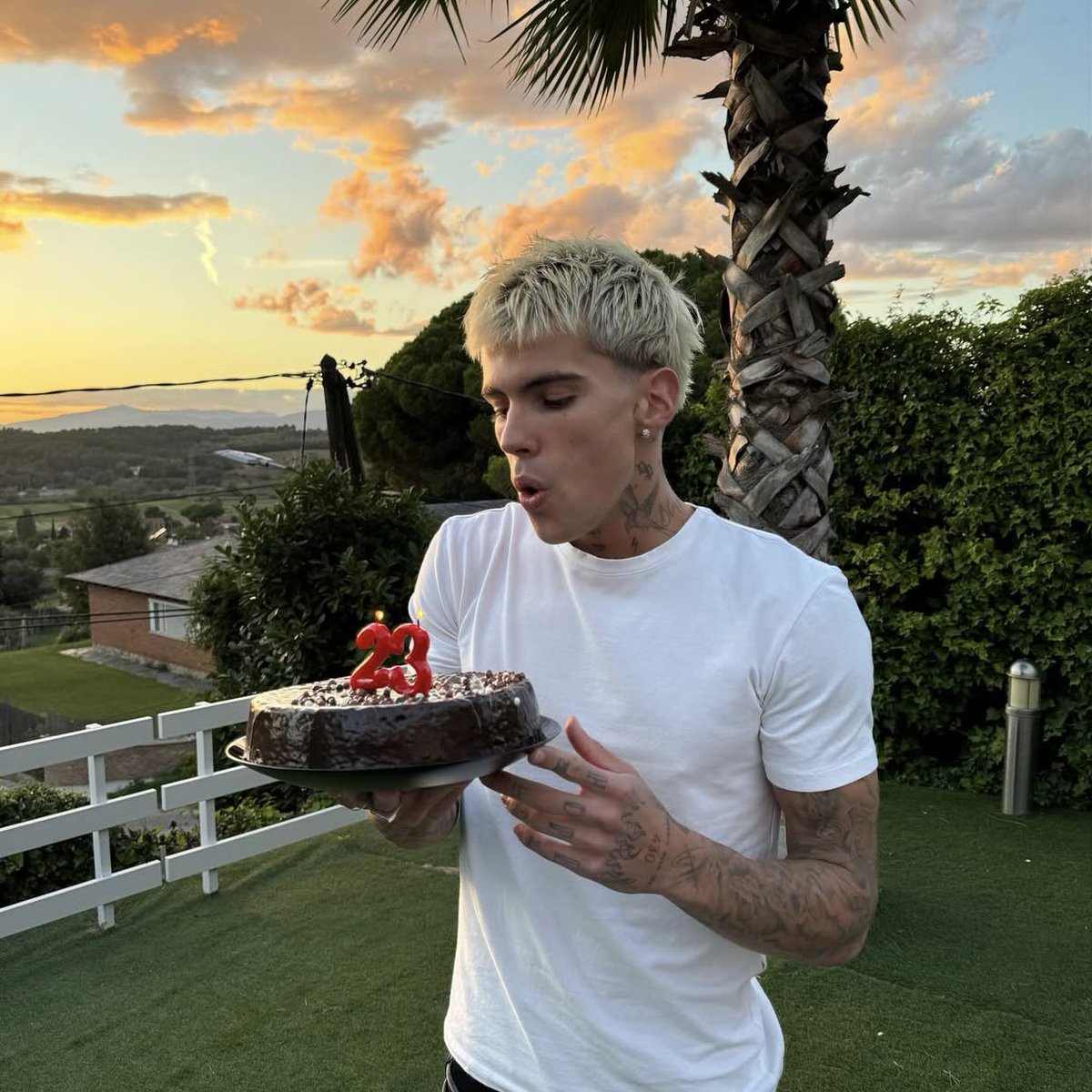 ⠇𖤝 shinazugawa. tweet media