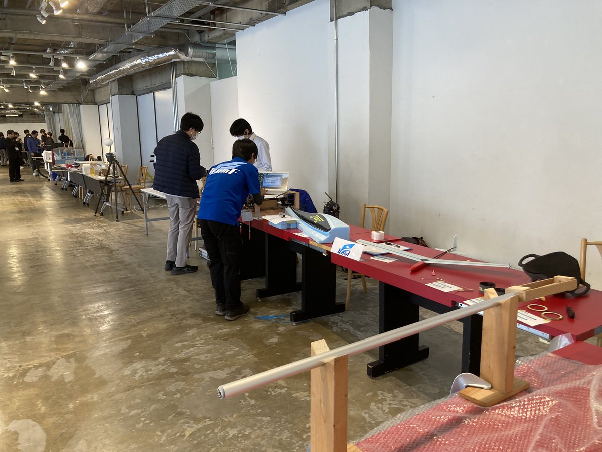 TeamF_WR's tweet photo. 部品展示会設営完了です！ https://t.co/TkEPwI6pPt
