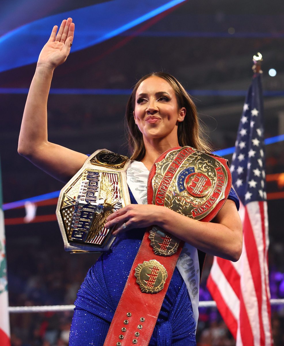 soimkaitlyn's tweet image. oh @ImChelseaGreen 😭😭😭 #SmackDown