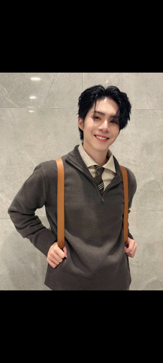 barsha_malik12's tweet image. How can we survive  about this look 😫😫#NETJJ