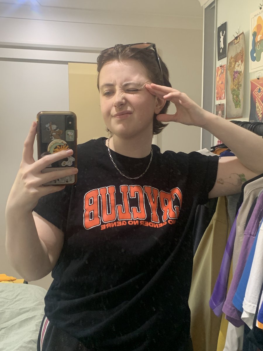 being a cosplayer is wild because half the time i look like this and half the time i look like my pinned