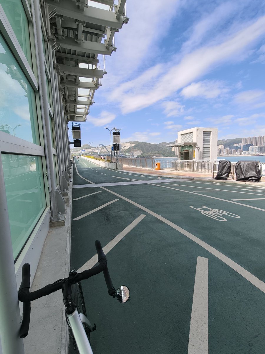 散心一下 
吸收一下太陽正能量