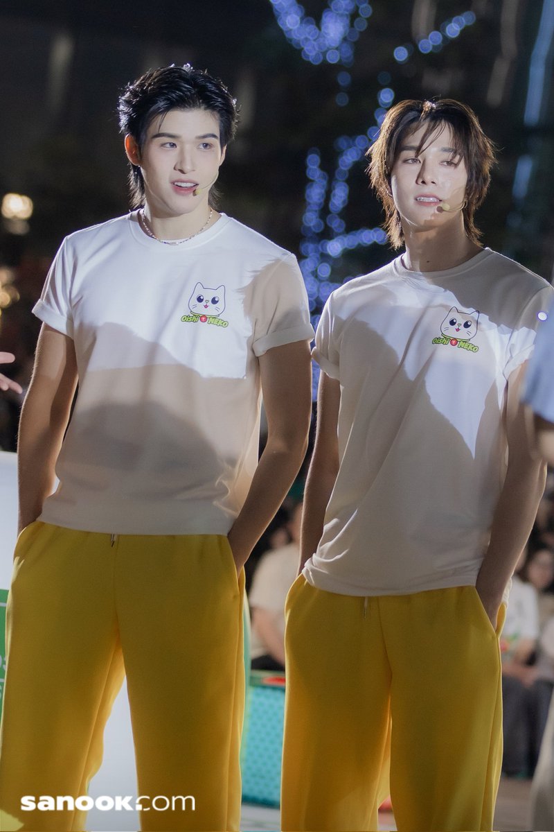 Sanook's tweet image. สกาย-นานิ หล่อตะโกน แบดละมุน ในงาน &quot;รู้สึกดีทุก TEA ที่เข้าแอปโออิชิคลับ&quot;  

OishiClub GFSN

#รู้สึกดีทุกTeaที่เข้าแอปโออิชิคลับ
#OishiClubxSkyNani
#สกายนานิ #SkyNani
#skywongravee #hirunkit_
#Sanook