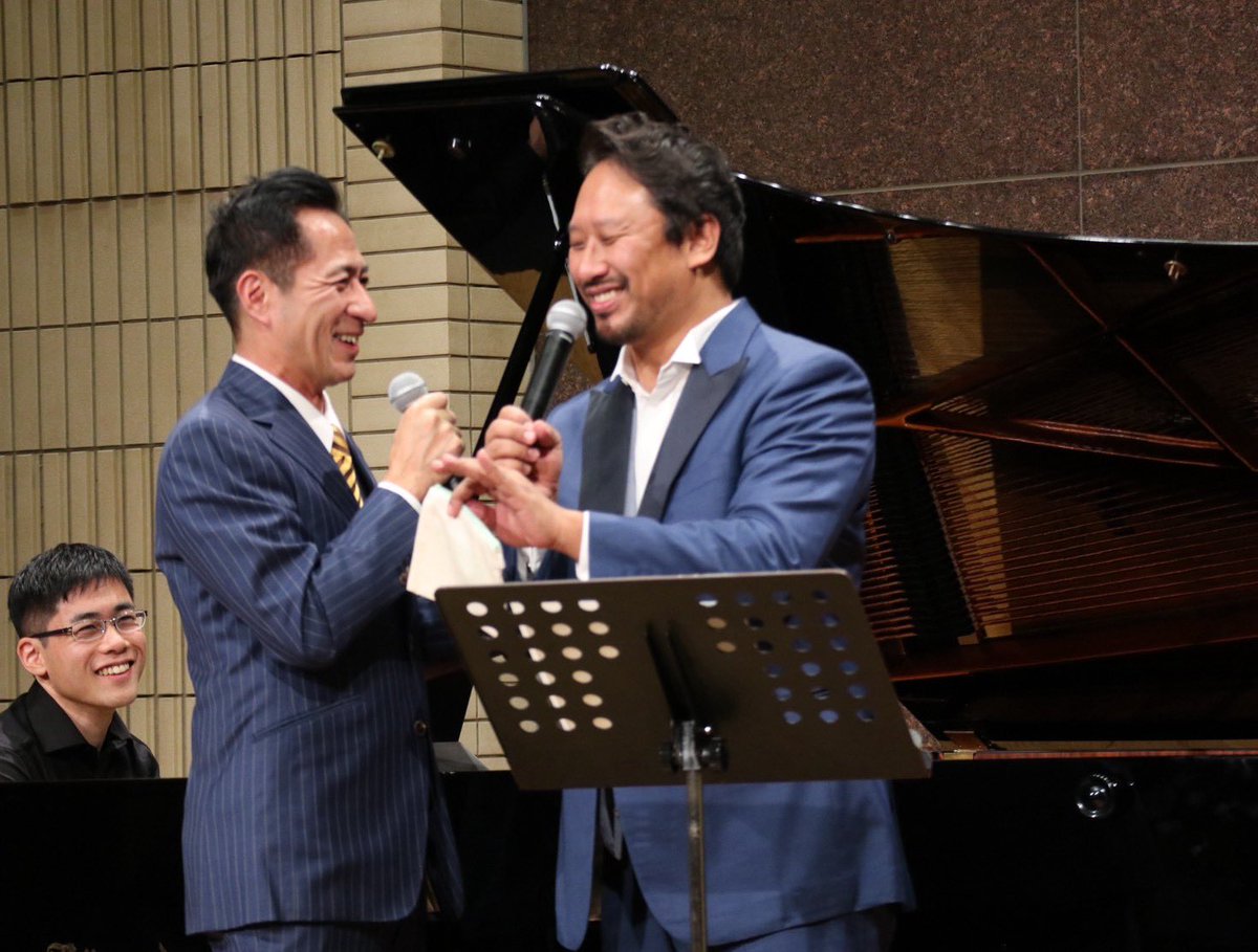 I primi tentativi〜初の
試み〜と題してプログラムした今回！
ドイツリート、日本歌曲、近代歌曲などなど、、今までになかなか発表するタイミングがなかった曲をアンコール曲以外はプログラムに全て盛り込みました！