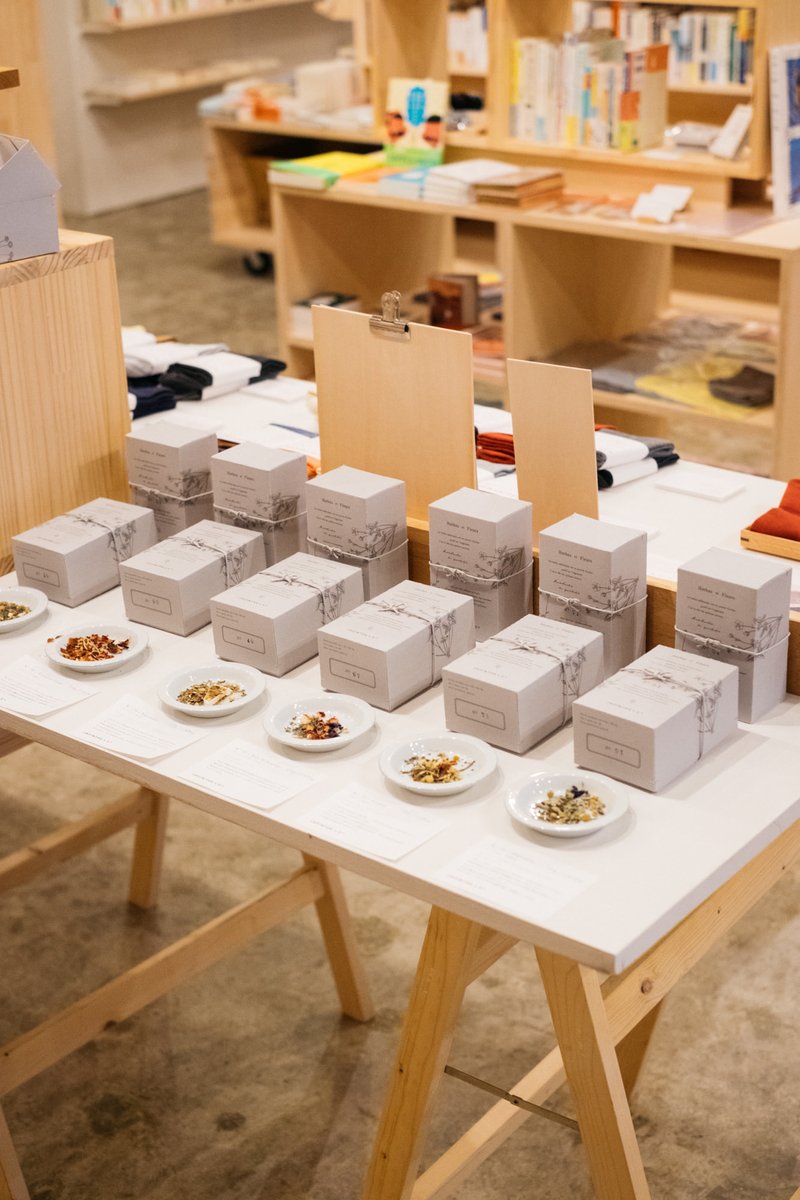 11/29 土

うきは店　11:00-18:00
久留米店　11:00-19:00

お出かけ日和のいいお天気！
本日もお待ちしております☀️

明日まで！
『身につける養生』
RELIEFWEAR POP UP STORE
MINOU BOOKS 久留米

ハーブティーは「眼精疲労」や「不眠」、「美肌」「免疫力」などの種類があります🫖🌿