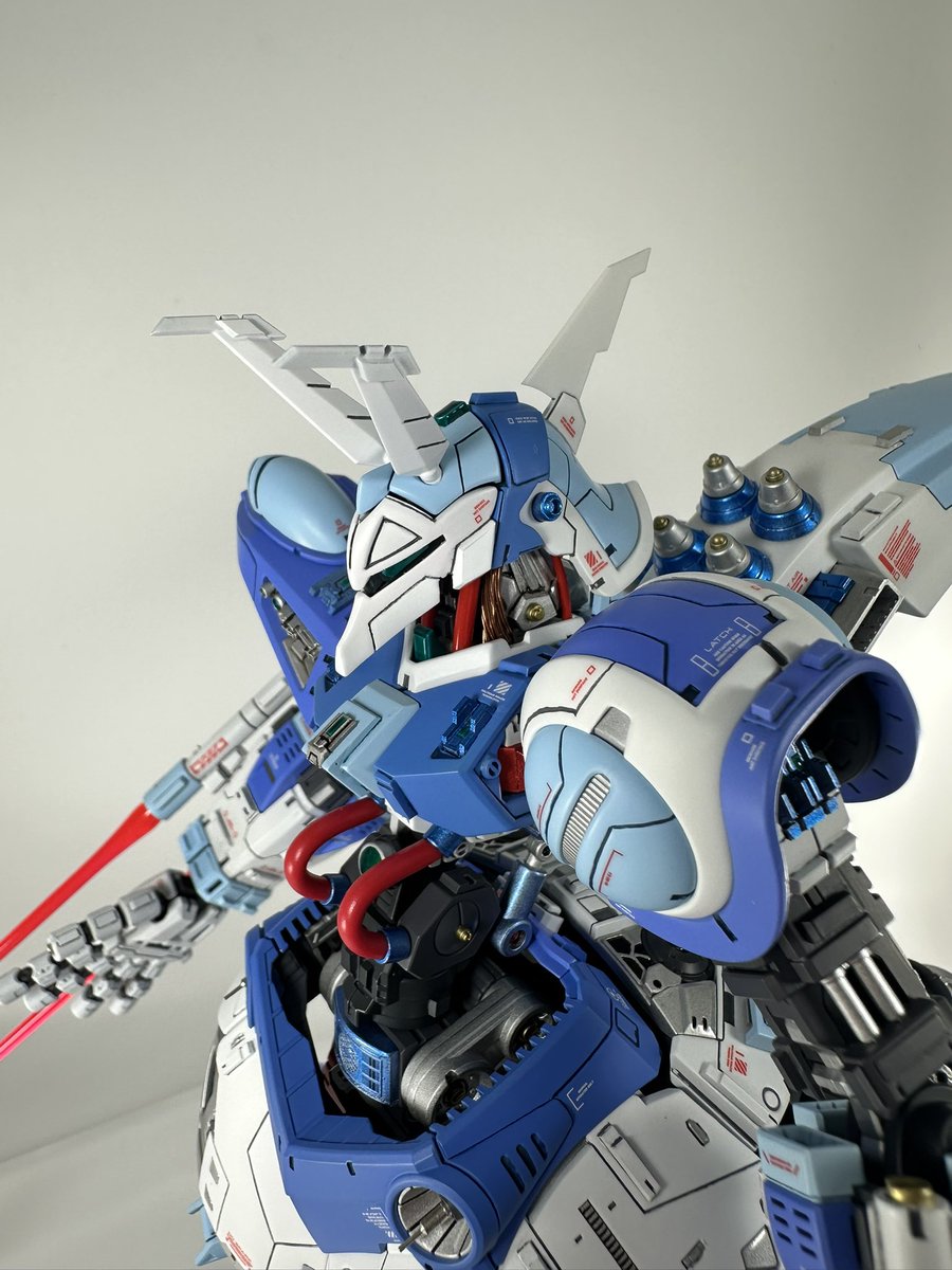 #見た人も無言で推しのドアップを貼る