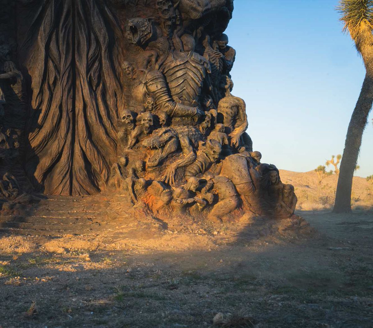 geoffkeighley's tweet image. regal.inspiring.thickness