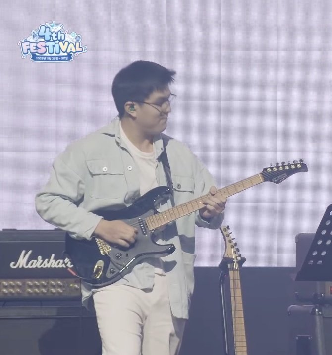 대 대 대 찢고와라 🔥 
<a href="/Hiyas_Gt28734/">안경환 // Hiyas / 2.7 (토) 덕질라이브</a>