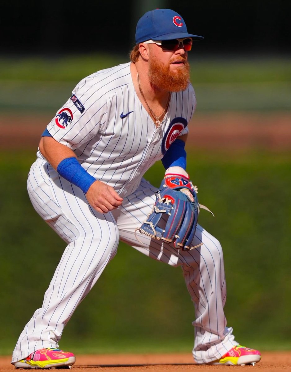 redturn2's tweet image. You mean this The Wiener Circle?? Let’s gooooo!!! #MarriedIntoTheBearsFamily @ChicagoBears @court_with_a_K @TheWienerCircle @andr3w