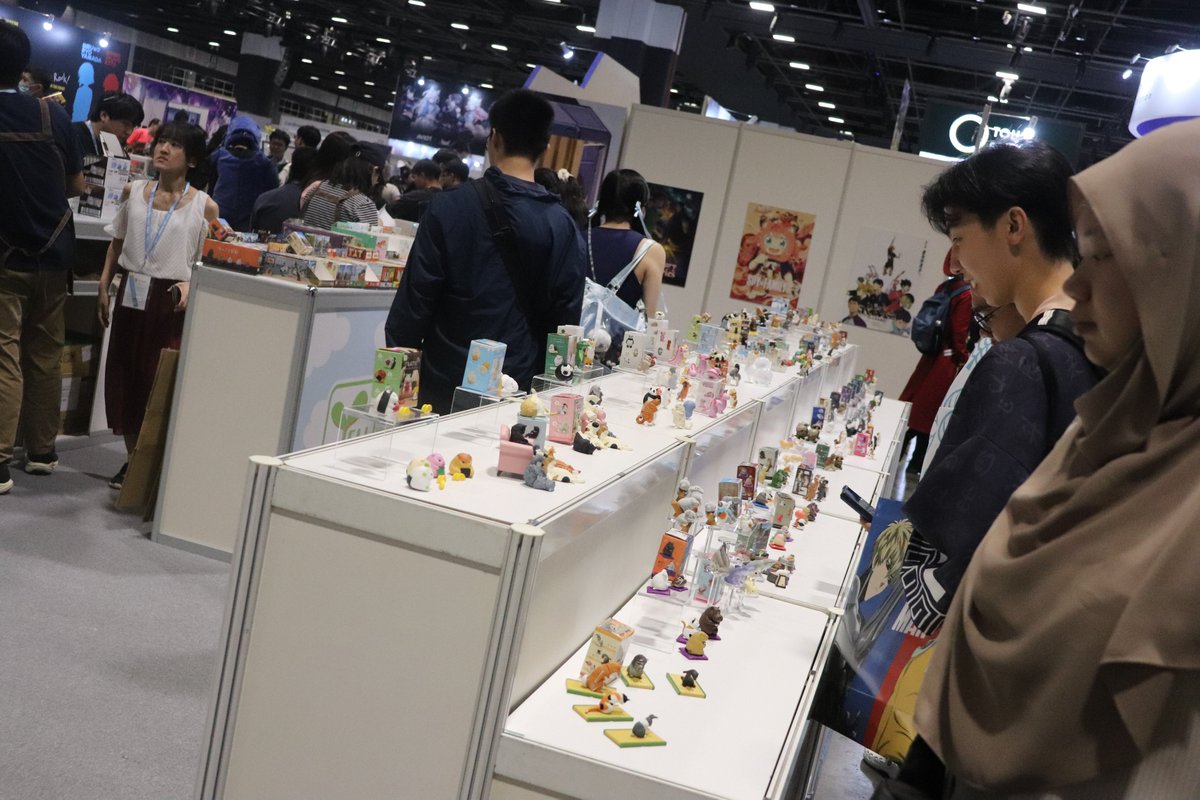 WOC Distribution tweet media