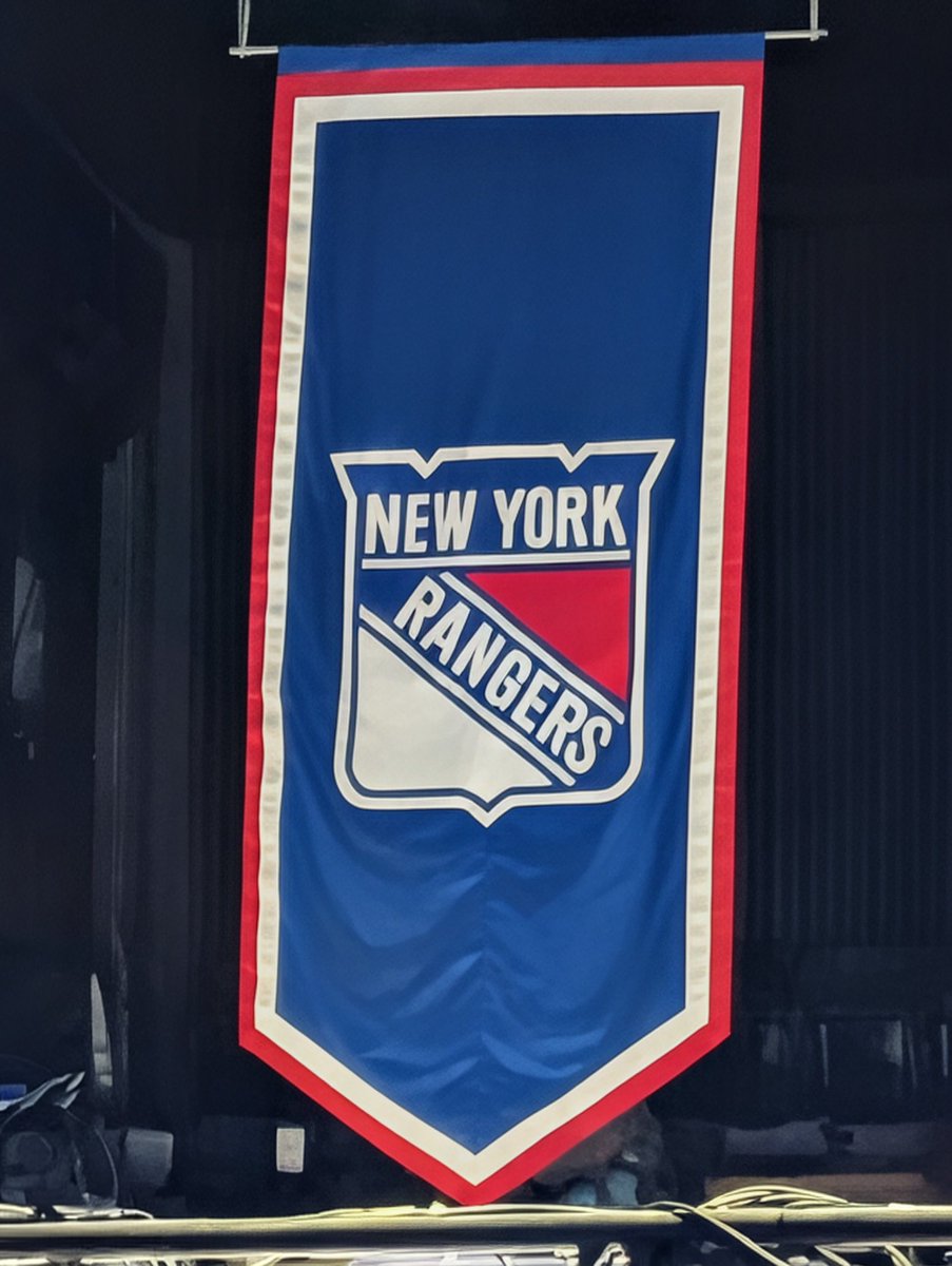 Some <a href="/NYRangers/">New York Rangers</a> love too
#NYR
