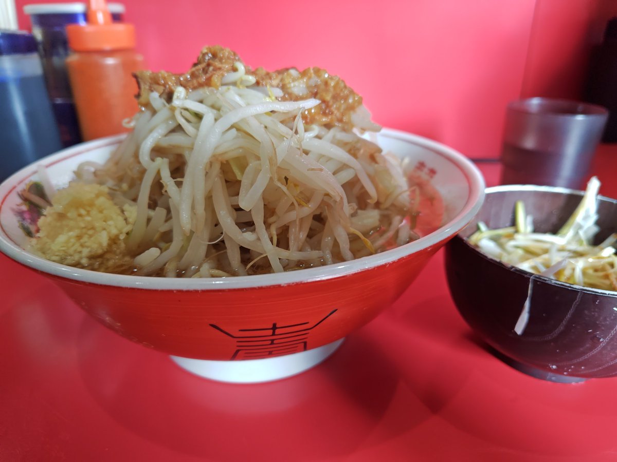 ねぎましまし ラーメン二郎千葉店に参戦┏⁠(⁠＾⁠0⁠＾⁠)⁠┛ 11:01接続、11:35着丼 小