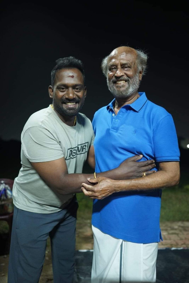 kayaldevaraj's tweet photo. #Throwback
2022 November 29th
நவம்பர் 29
நடிகர் மற்றும் மிமிக்ரி கலைஞர் ரோபோ சங்கர், பிரியங்கா தம்பதிக்கு இன்று (24வது) திருமண நாள். இதையொட்டி சூப்பர் ஸ்டார் ரஜினிகாந்தை கடந்த 2022 நவம்பர் 29ம் தேதி சந்தித்து வாழ்த்து பெற்றனர்.
#SuperStar #Rajinikanth
#RoboSankar #Priyanka https://t.co/y0Okr9vYBa