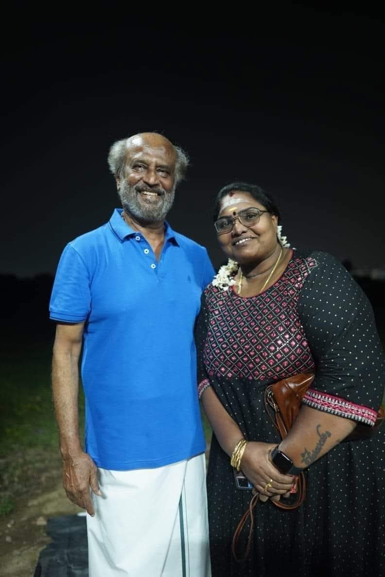 kayaldevaraj's tweet photo. #Throwback
2022 November 29th
நவம்பர் 29
நடிகர் மற்றும் மிமிக்ரி கலைஞர் ரோபோ சங்கர், பிரியங்கா தம்பதிக்கு இன்று (24வது) திருமண நாள். இதையொட்டி சூப்பர் ஸ்டார் ரஜினிகாந்தை கடந்த 2022 நவம்பர் 29ம் தேதி சந்தித்து வாழ்த்து பெற்றனர்.
#SuperStar #Rajinikanth
#RoboSankar #Priyanka https://t.co/y0Okr9vYBa