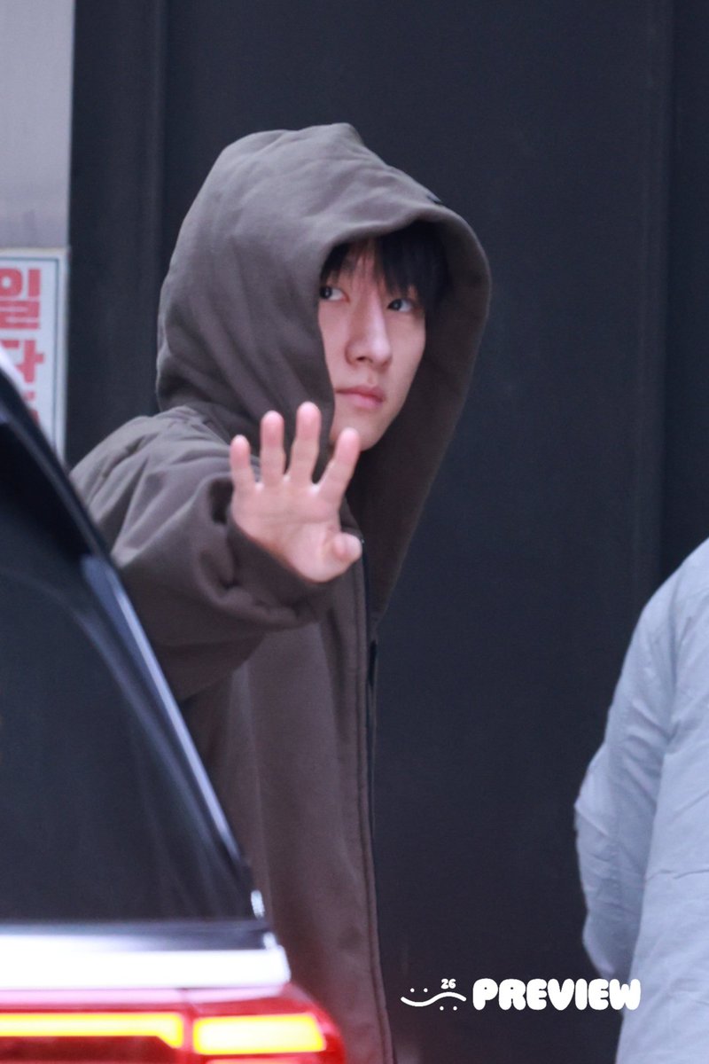 Born_on_26's tweet image. 251129 메이크스타 창균 출근

콩알아 오늘도 귀엽구나 넌

#임창균 #아이엠 #창균 #IM #changkyun 
#몬스타엑스 #MONSTAX #MONSTA_X