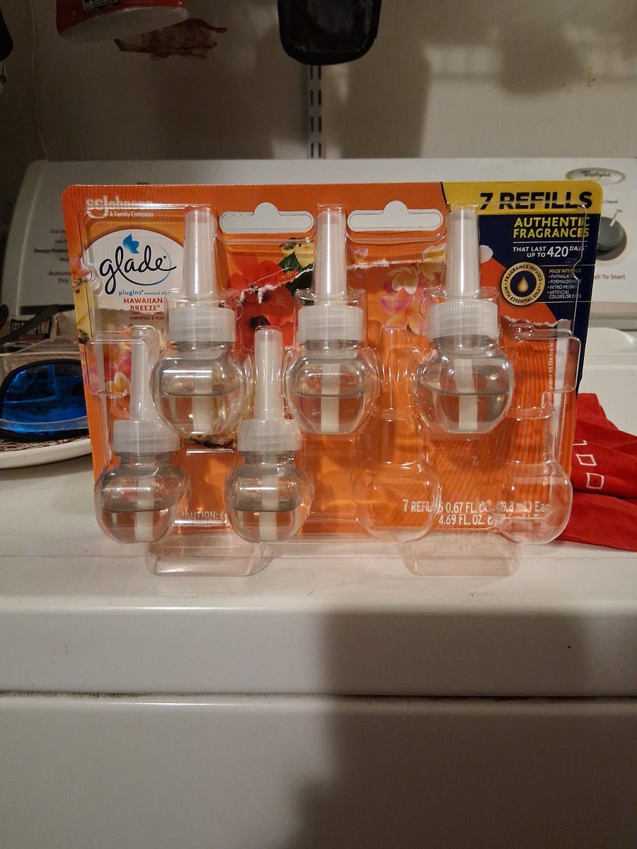 far right hombre tweet media