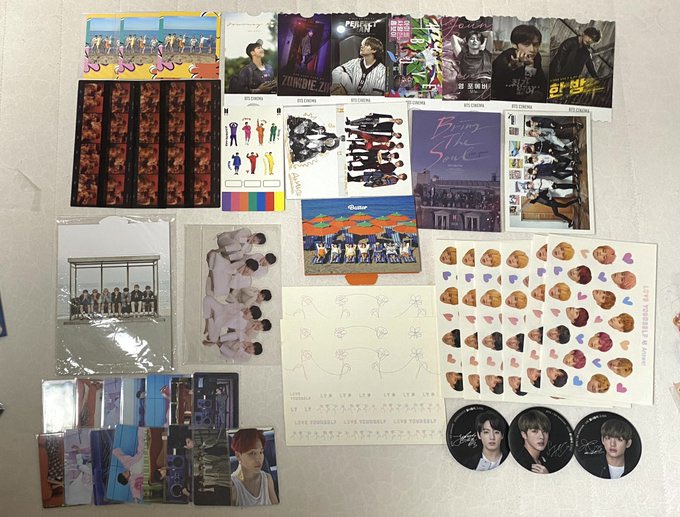 방탄소년단 공식 굿즈 판매합니다! 
Bts official goods sell 방탄
rm jin suga jhope jimin v jk 
페르소나 버터 아미키트 매직샵 머삼터 머3터 앤써 티어 허 버터공방 맵솔 sk텔레콤 한정판 뱃지

All 2.0

SELL

DM💜