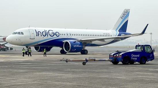 NEWSENSE008's tweet photo. IndiGo, Air India flight services disrupted!

Software issue in A320 aircraft- Airbus warns of disruption to domestic flight services!
#AirbusA320 #SoftWareIssue #aviation #FLIGHT  #Delay https://t.co/aIfNpcun6J