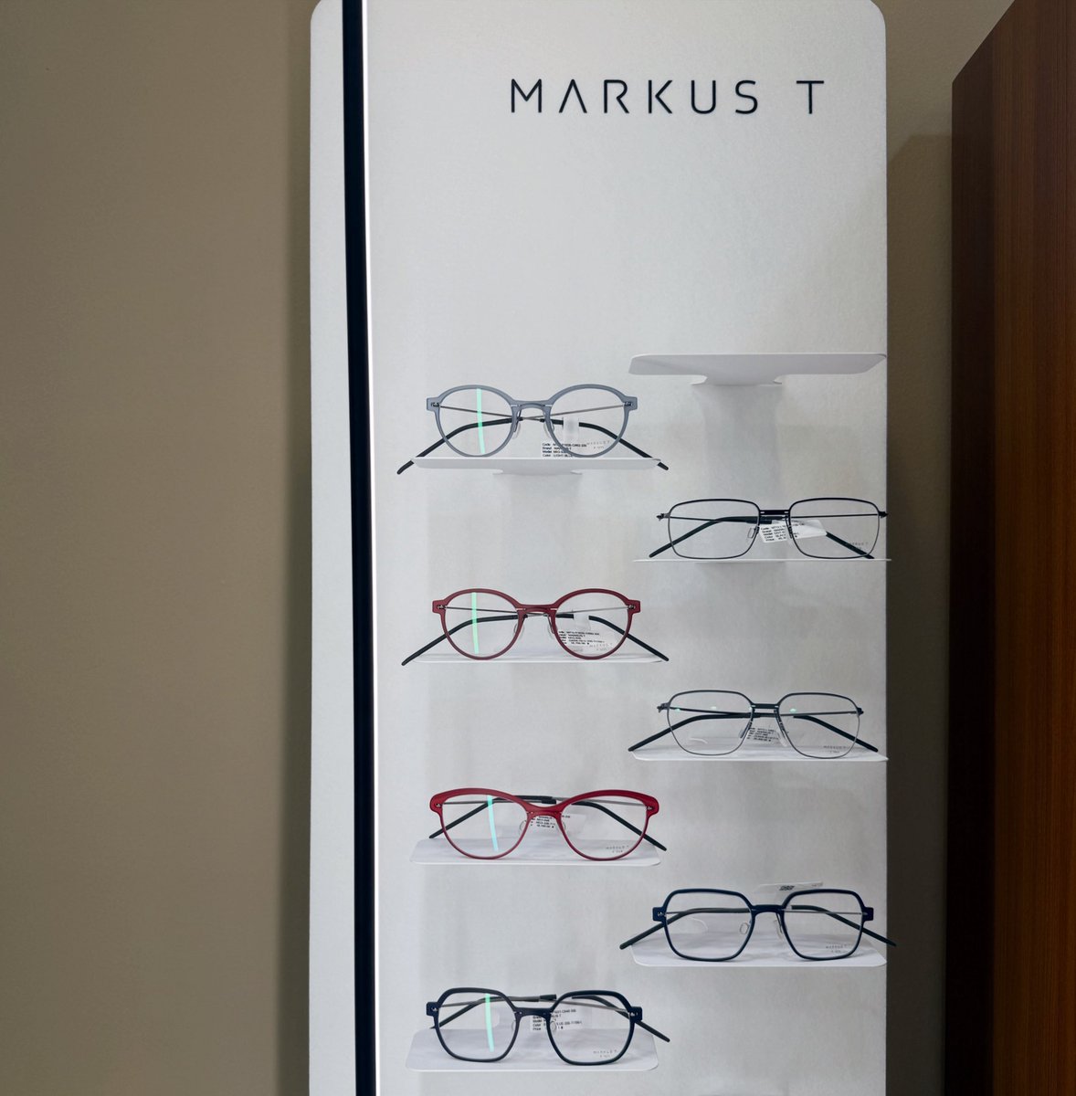 Quad22Thailand's tweet photo. #MarkusT • 100% Made in Germany now available at @vv.voravisions (Liberty Square)

Eyewear Distributed by @quad22_thailand

#eyewear #womeneyewear #meneyewear #quad22thailand #quad22 #Innovation #MadeinGermany #MarkustDesign #markustthailand https://t.co/33laa1iqOD