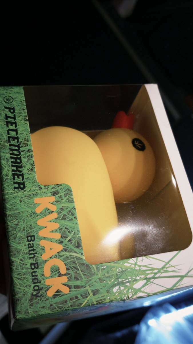 CHILLAXY_azabu1's tweet photo. PIECEMAKER製アヒルボ◯グの出荷準備ができました🐤
素材はシリコンで片手より大きいです
インテリアにも良いと思います!
#kwack https://t.co/O2p9rtPRrV