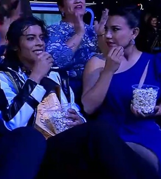 Lit así quedamos todos ❤️ que gran presentación ™ #YoSoy