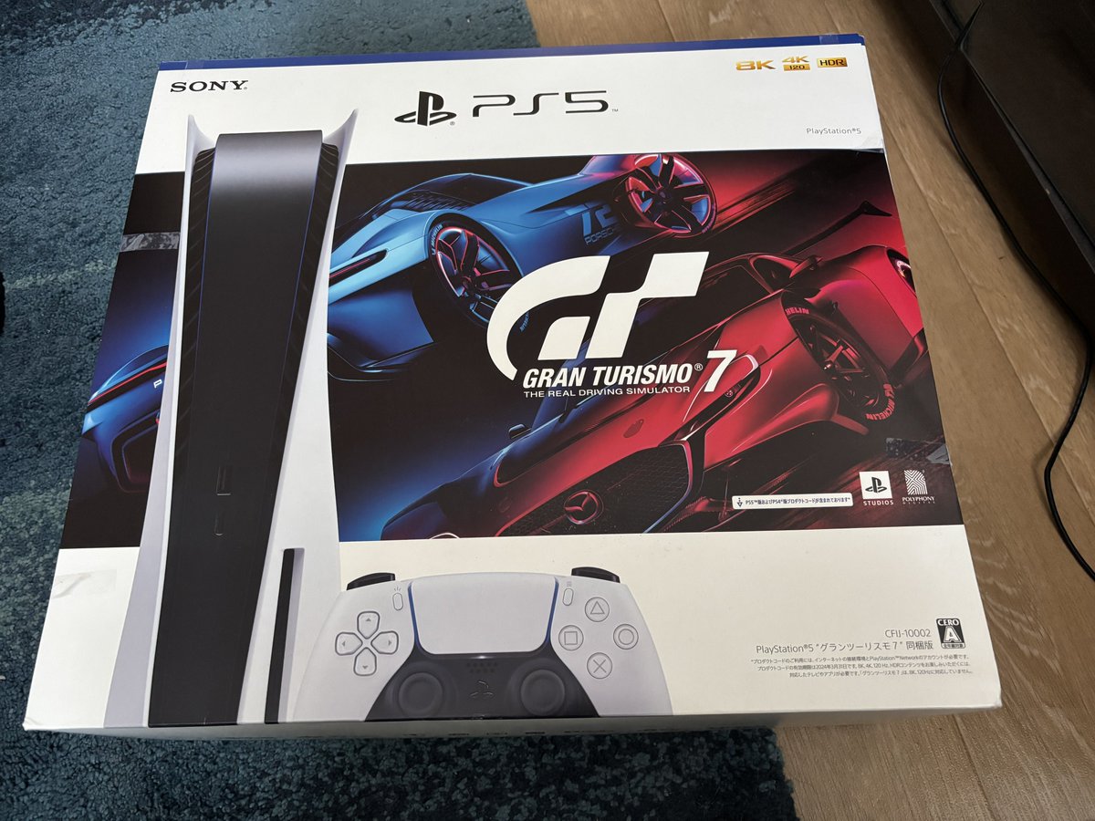 George_tp_mp's tweet photo. my new gear https://t.co/1kR3RUrUZV
