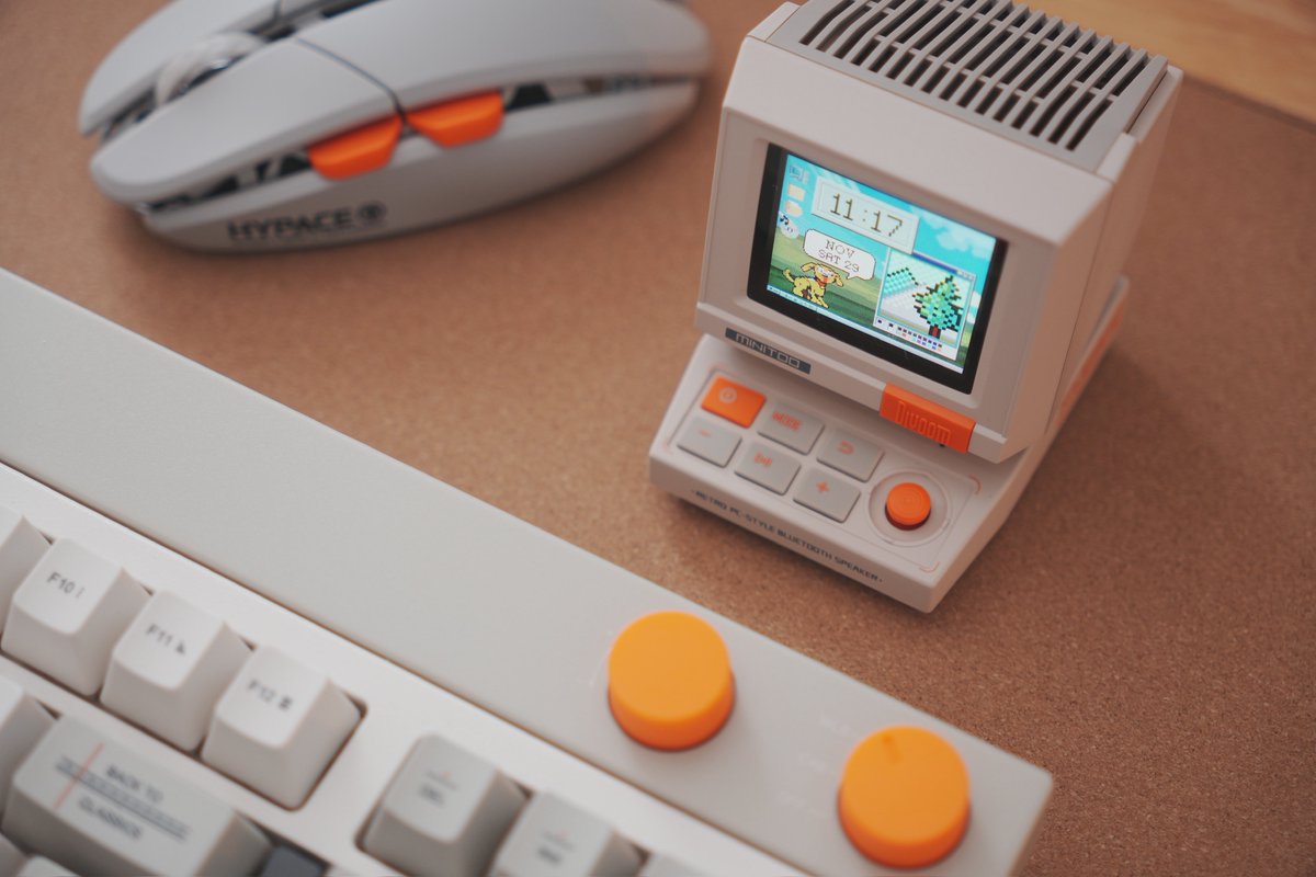 RYO⭐︎T このBluetoothスピーカー可愛すぎる そしてLofreeと相性よい🍊