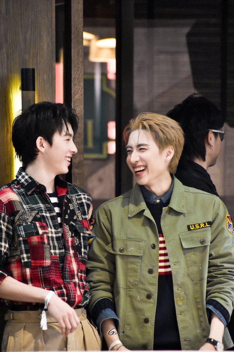 6sense_proxie's tweet photo. 251128📸☘️
มันจะไอนั่นปะ555555555
#RalphLaurenTH
#PROXIEOnglee #JUNG_PERSES
#PROXIEth #PERSES_TH
>>#VIsensepic https://t.co/RMH7GBswwp