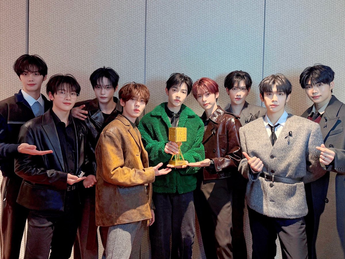 ofZB1's tweet photo. MAMA AWARDS 2025
‘Fans Choice Male Top 10’
너무 고마워요 제로즈 / 28.11.25 https://t.co/y40JJYezWx
