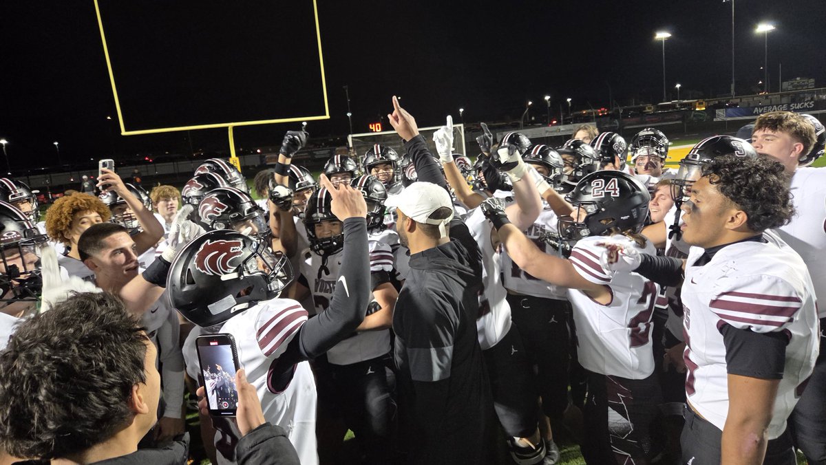 AZPreps365Skoda's tweet image. @DMWolvesFB headed to 5A state championships 
#AzPreps365Live