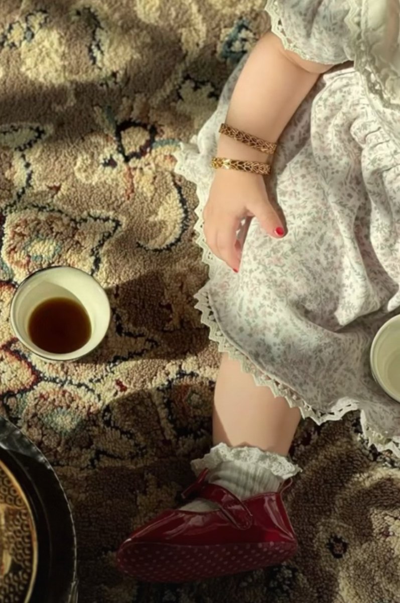 صباح الخير لرائحة القهوة ولكل الأشياء الجميلة التي تصنع السعادة بداخلنا كـ فنجان قهوة وقطعة شوكولا...🫰🏻

#صباح_الخير  
#فضفضه
#أحمد_الخليلي