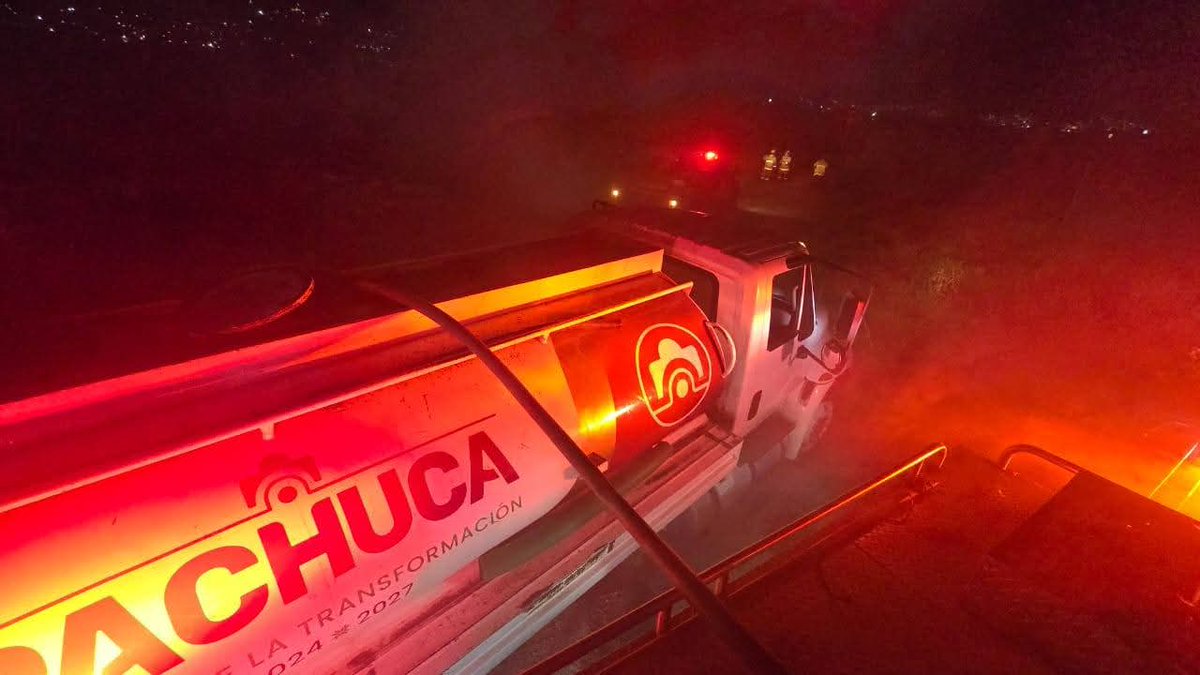 Quadratin_Hgo's tweet image. 🚨🔥 |  La noche de este viernes, elementos de Protección Civil de Pachuca, atendieron un incendio de llantas registrado en la colonia 20 de Noviembre que ya se encuentra controlado. El incidente no representó riesgo para la población y no se registraron personas lesionadas