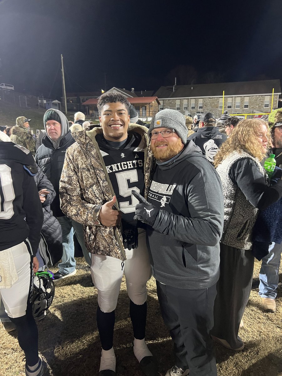 <a href="/CoaLBViking/">Coach LB Viking</a> <a href="/kyzik33/">kyzik</a> Proud of this team and <a href="/kyzik33/">kyzik</a> , another 3 TD night! 1 more to go! #statebound