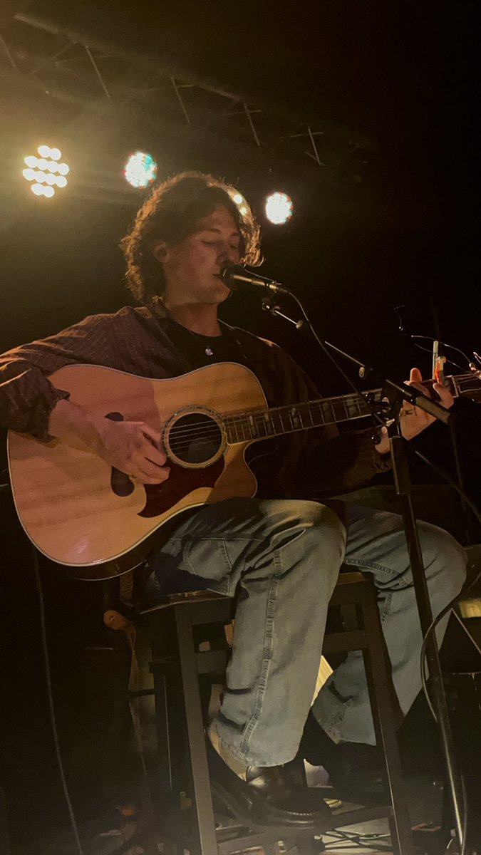 pckingitup's tweet image. the best $8.55 i’ve spent wow #takemeback