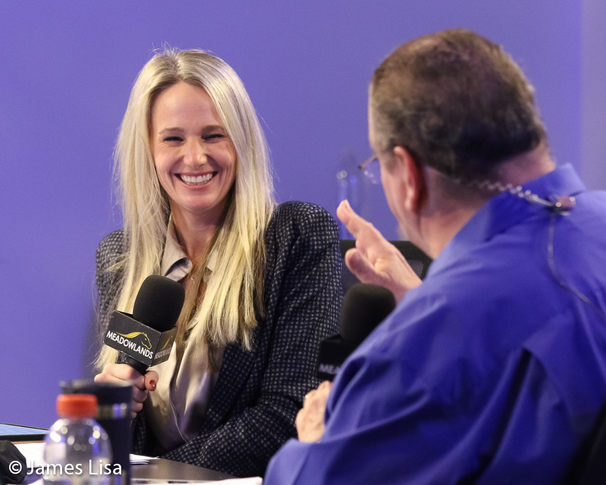 Lisa Photo tweet media