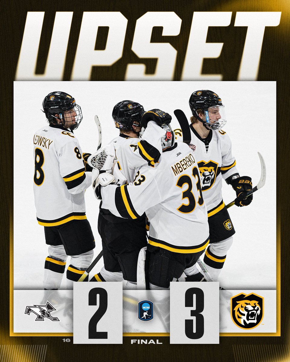 TIGERS ON🔝

<a href="/CCTigerHKY/">CC Hockey</a> defeats No. 16 Providence, 3-2!

#NCAAHockey