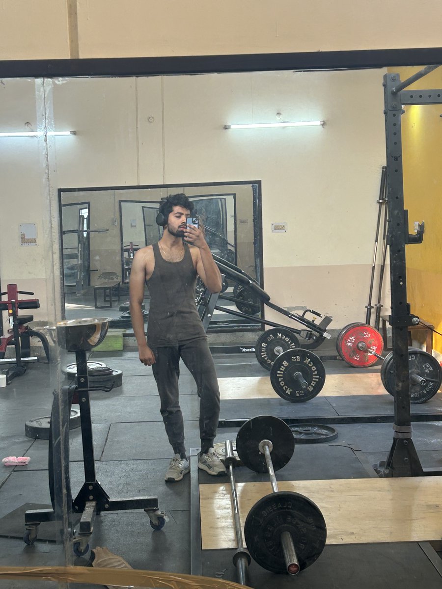 Missed the gym for the past 4–5 days, 
finally went today (Saturday).
Feeling so good, can’t even explain.

Tech is great, but you can’t ignore the gym either.