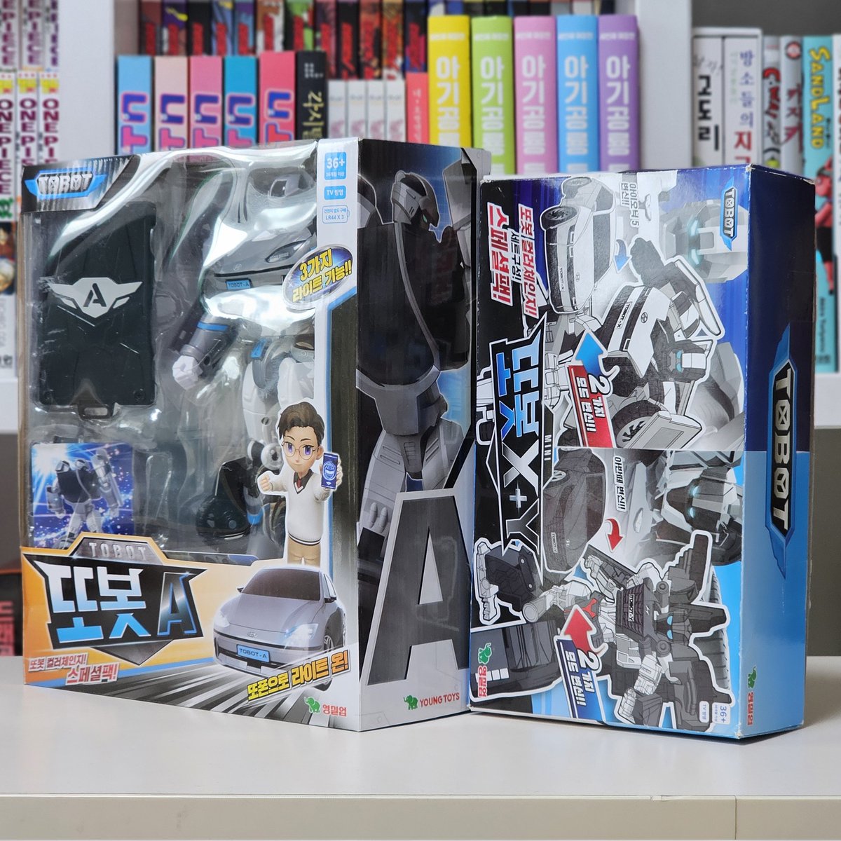 RT=💗) 또봇 A &amp; 미니 또봇 X+Y 컬러체인지 제품 일괄 2.5에 판매합니다!
패키지는 개봉했지만 구성품 빠짐없이 구비중이구요 (미니 제외, 플라스틱 포장재 부재)
모두 한 번 만져보고 바로 장식장에 넣어놔서 그 어떤 하자도 없는 상태입니다!
배송비 4000원 별도 (반택불가)
편하게 디엠 주세요 🥹💗