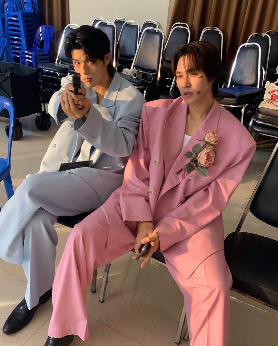 kanda5724's tweet image. คิดถงหลานแฝด คิดถึงครอบครัวแฝดเมาก
นีออนน่า🌸🩷สไมล์ ☁️🩵

#ครอบครัวเด็กแฝดGMM 
#skywongravee
#hirunkit_ #NEONA
 #SkyNani  #SMYLE
 #สกายนานิ